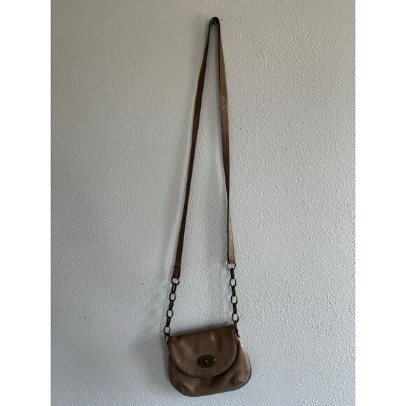 Fossil Gold Metallic Leather Small crossbody bag purse with brass buckle - Picture 3 of 8